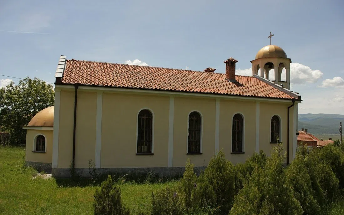 Селски православен храм в Христо Даново под Стара планина