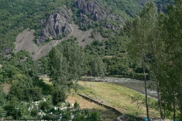 Долината на Искър край Заселе