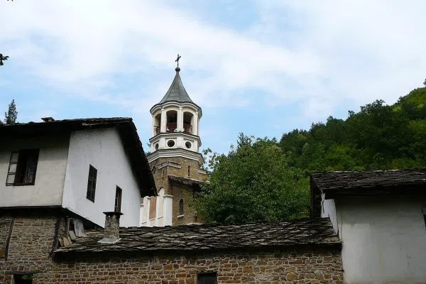 Камбанарията на църквата в Дряновския манастир