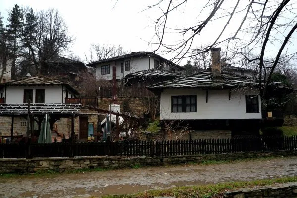 Каменна улица в Боженци