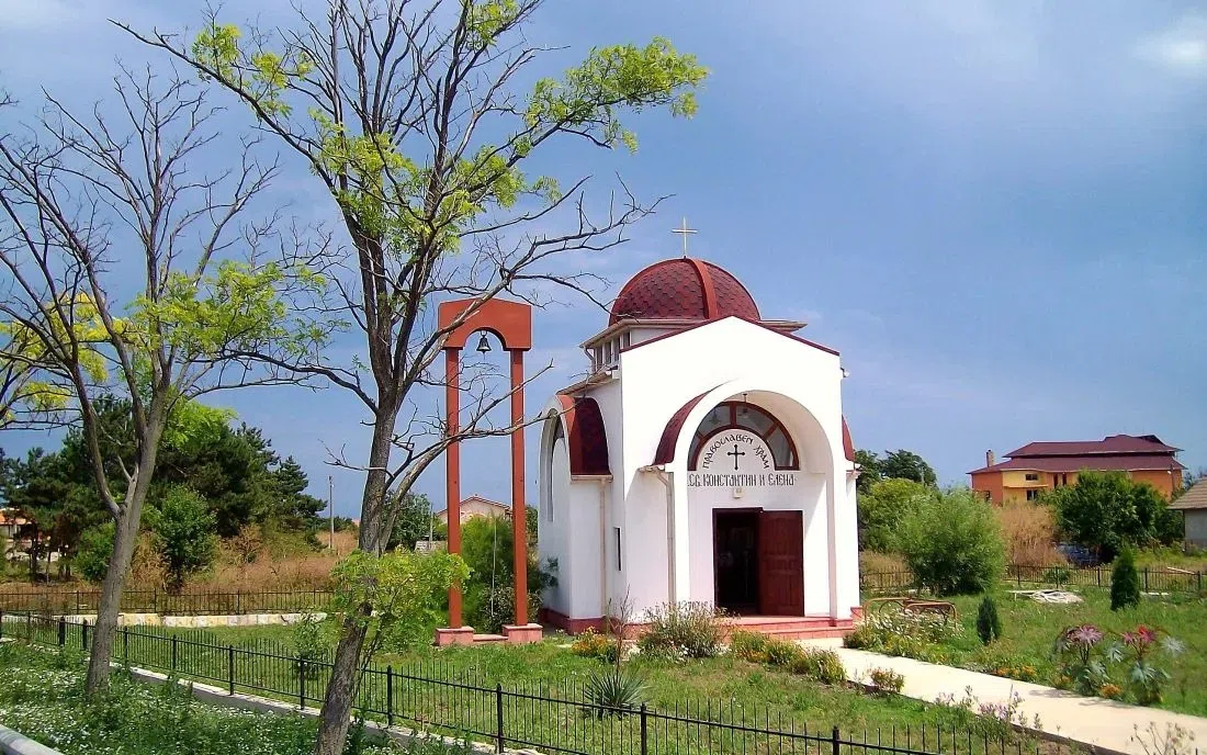 Камен бряг