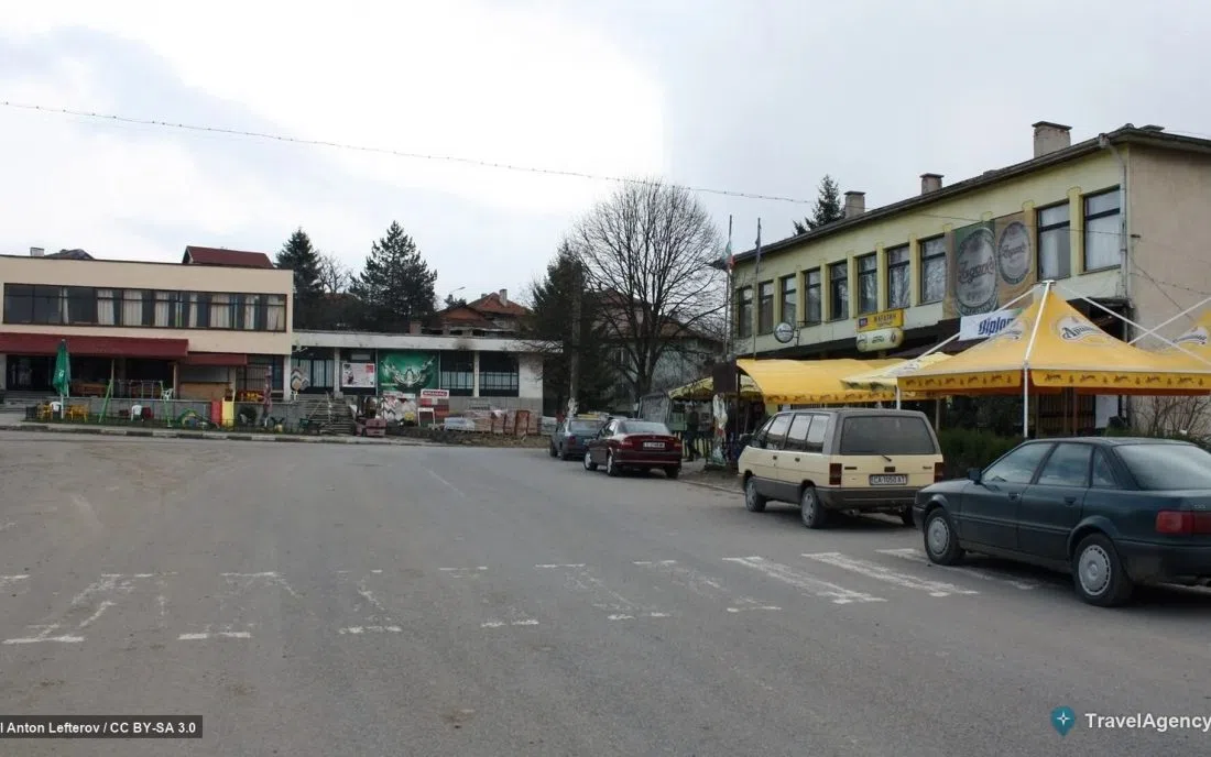 Централният площад на село Байлово