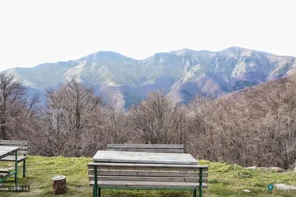 Планинска гледка край Севлиево