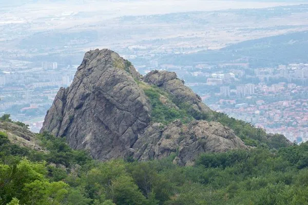 Природа и архитектура в Сливен