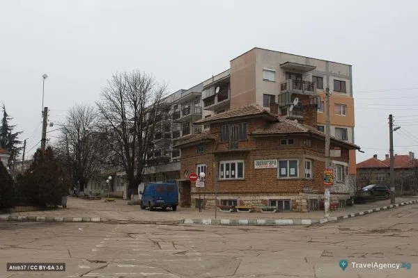 Центърът на Вълчи дол през зимата