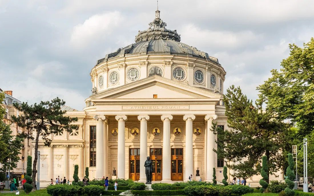 Букурещ