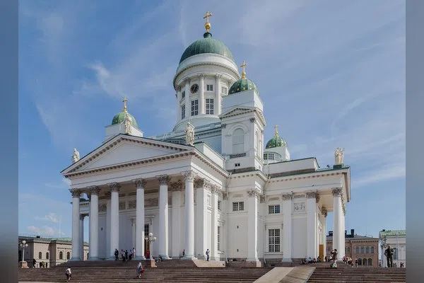 Финландия