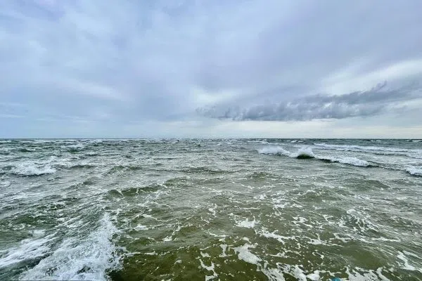 Развълнуваното Северно море при Скаген